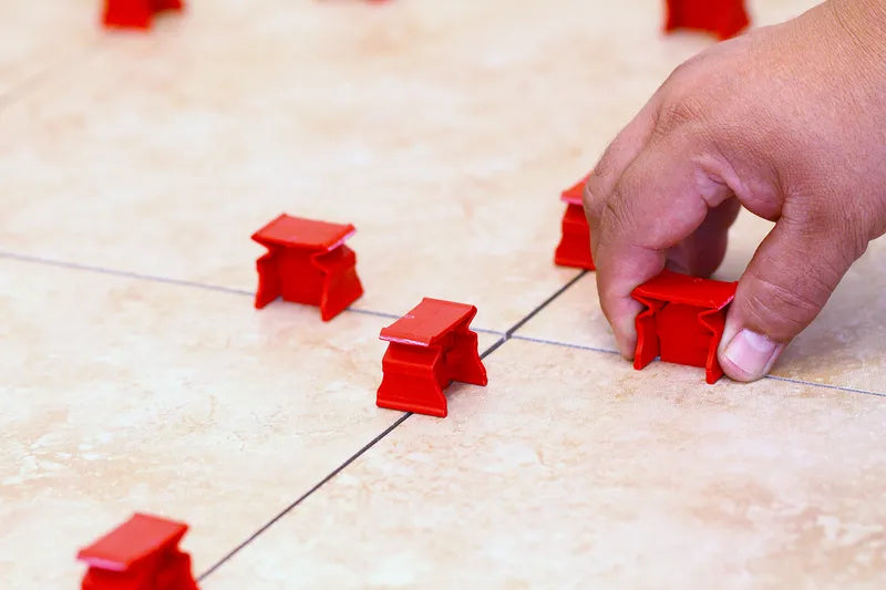 Tuscan Red SeamClip® - For gauged tiles 3/8" to less than 1/2" thick (9.5mm to 12mm) Grout Size: 1/32'' (.80mm)
